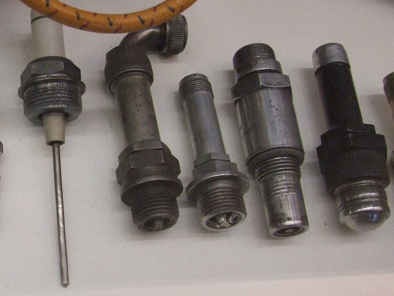 Iridium Spark Plug SK20HR11 90919-01253