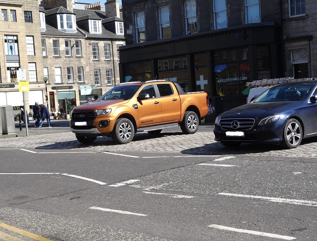 2022 Ford Ranger 2.0 Bi-Turbo Wildtrak 4x4 — front three-quarter view
