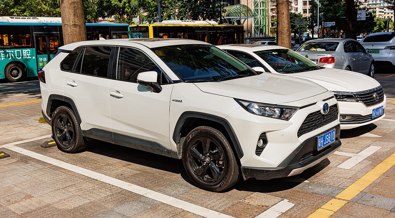 2023 Toyota RAV4 2.5 Hybrid XLE AWD — front three-quarter view